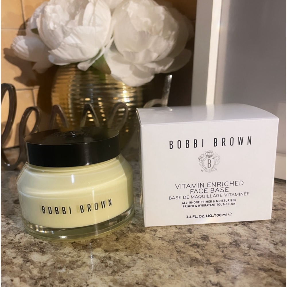 Bobbi Brown All in one Primer and Moisturizer . - Picture 2 of 4